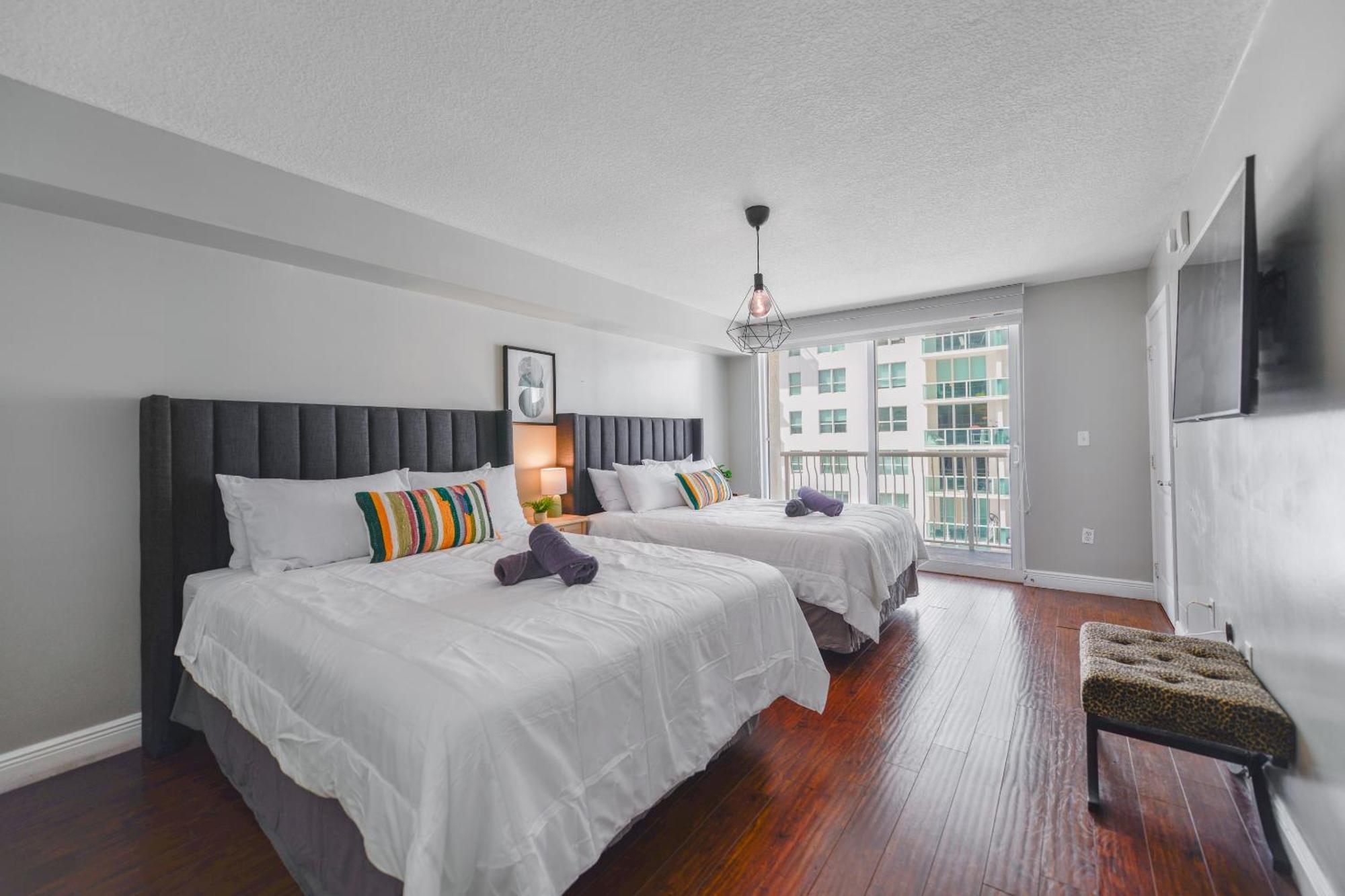 Amazing 3 Bedroom Condo At Brickell With Pool Майами Экстерьер фото